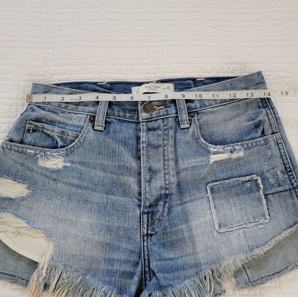 Abercrombie & Fitch Distressed Jean Shorts - Picture 9 of 14